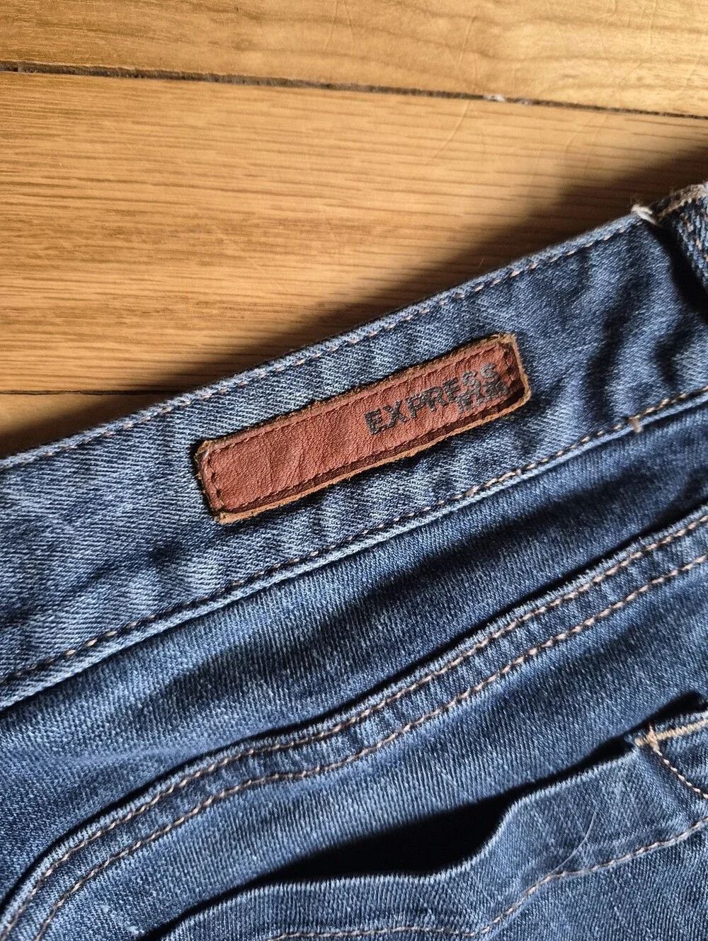 Express Low Rise Straight Leg Jeans - Picture 11 of 14